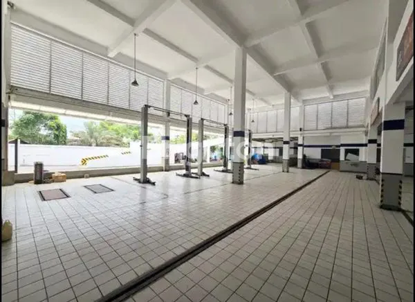 image  TANAH + BANGUNAN (EX SHOWROOM) DI RAYA MENGANTI, LIDAH WETAN - SURABAYA BARAT (6)