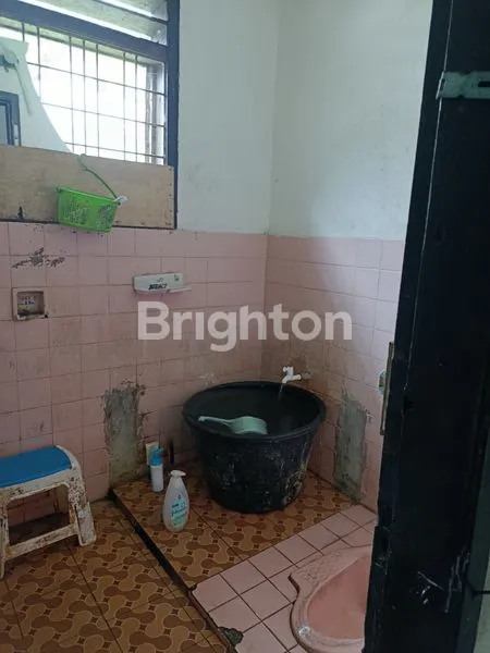 image RUMAH STRATEGIS COCOK TEMPAT TINGGAL DAN USAHA (8)