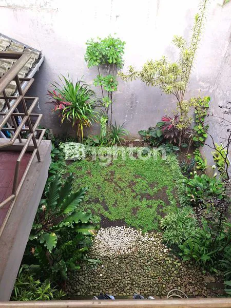 image RUMAH CANTIK DAN TERAWAT DI CLUSTER YANG TENANG DI ARAYA (7)