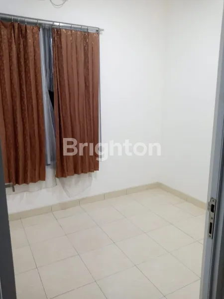 image DIJUAL RUMAH HOEK 2 LANTAI LEGENDA WISATA | LT 144 M² | SHM | DEKAT TOL & WATERBOOM | 1,15 M NEGO (6)