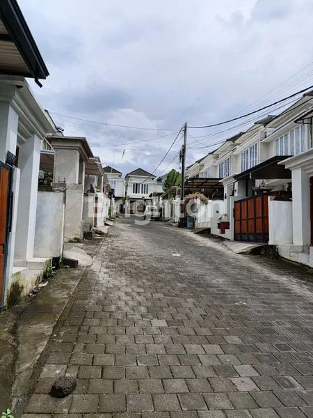 image RUMAH BARU 2 LANTAI TABANAN KOTA (8)