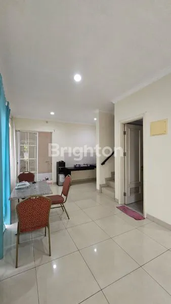 image RUMAH MEWAH GREENLAKE CITY, LT 132M², 4KT 3KM (3)