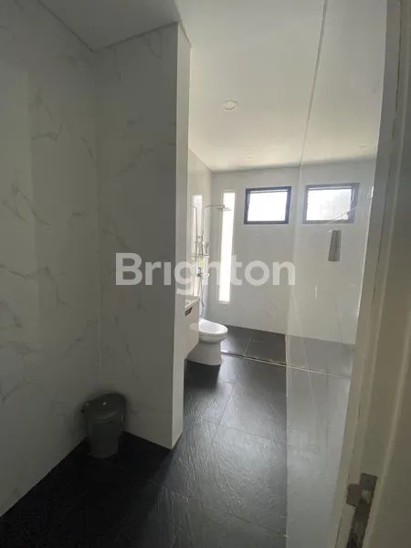 image DI SEWAKAN RUMAH CANTIK DI PERUMAHAN CITRALAND CITY SAMARINDA (5)