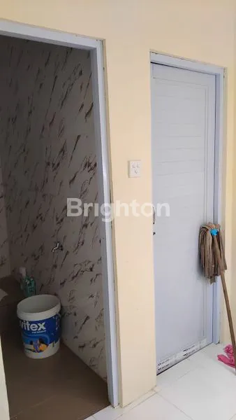 image TOWN HOUSE. LEGENDA MALAKA.  BATAM CENTER. \\N\\NLOKASI SANGAT RAMAI (8)