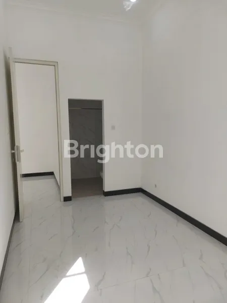 image DIJUAL RUMAH MEWAH MURAH SIAP HUNI  SELANGKAH KE RAYA MULYOSARI DAN 5 MENIT KE PAKUWON CITY MALL DAN 10 MENIT KE GALAXY MALL (2)