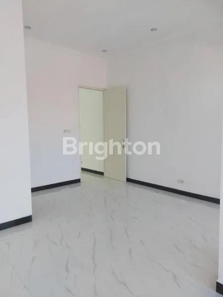 image DIJUAL RUMAH MEWAH MURAH SIAP HUNI  SELANGKAH KE RAYA MULYOSARI DAN 5 MENIT KE PAKUWON CITY MALL DAN 10 MENIT KE GALAXY MALL (7)