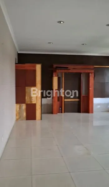 image JUAL GEDUNG HOOK 2 LANTAI EX OFFICE (3)