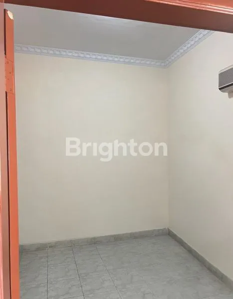 image RUMAH TAMAN PALEM LESTARI CENGKARENG JAKARTA BARAT GAYA KLASIK MEDITERANIA SUDAH FULL RENOVASI SIAP HUNI (5)