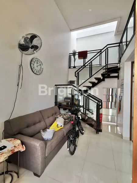 image RUMAH 4 LANTAI FULL FURNISHED ROW 2 MOBIL DEKAT MAL CENTRAL PARK DI TANJUNG DUREN JAKARTA BARAT (6)