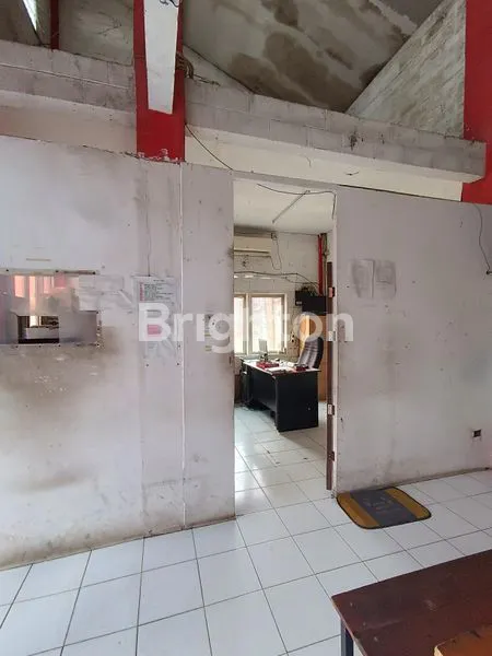 image GUDANG LUAS SIAP PAKAI DI BATUJAJAR, AKSES TOL DEKAT (4)