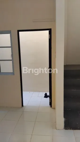 image DISEWAKAN TOWN HOUSE (6)