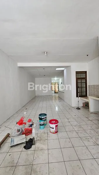 image DISEWAKAN RUKO 2 LANTAI SIAP PAKAI - LOKASI PRIME TKI 2 (8)