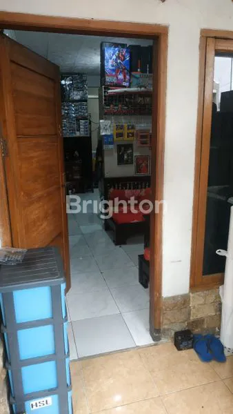image JUAL RUMAH 2 LANTAI DI KOMPLEKS NATA ENDAH (2)