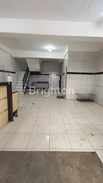 image RUKO SIAP PAKAI 4 LANTAI GAJAH MADA/GLODOK JAKARTA BARAT LEBAR 5X12 HGB ADA LIFT BARANG (1)