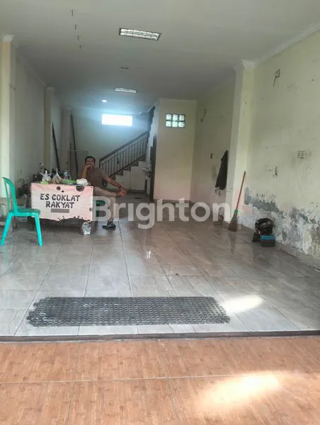 image RUKO 2,5 LANTAI DI RING ROAD BALIKPAPAN, LOKASI STRATEGIS (4)