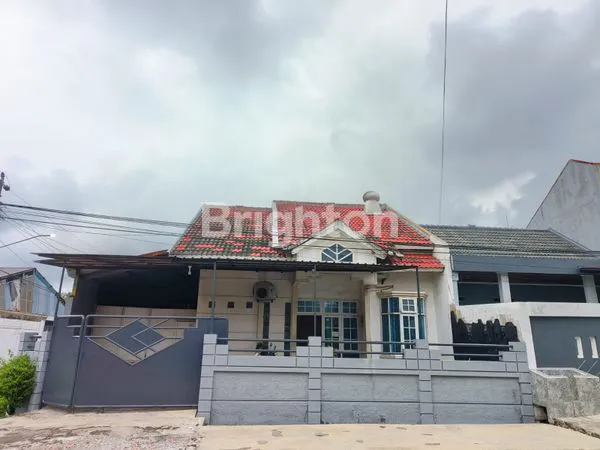 image RUMAH HOOK POSISI STRATEGIS DI SEMARANG INDAH (1)