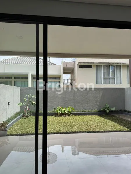 image RUMAH BARU SIAP HUNI MODERN MINIMALIS DI DAGO BANDUNG UTARA (3)