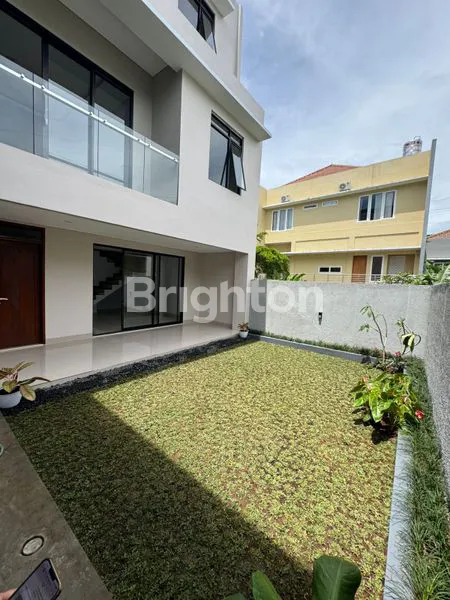 image RUMAH BARU SIAP HUNI MODERN MINIMALIS DI DAGO BANDUNG UTARA (4)