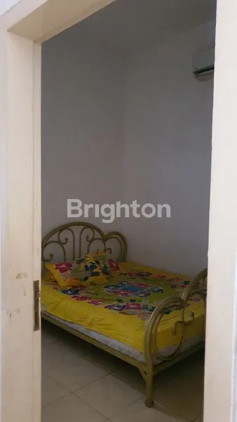 image DIJUAL RUMAH KOS 2,5 LANTAI DI JL. BARATA JAYA SURABAYA, LOKASI STRATEGIS DAN SANGAT POTENSIAL UNTUK INVESTASI KOS-KOSAN MAUPUN HUNIAN SEKALIGUS USAHA. (3)