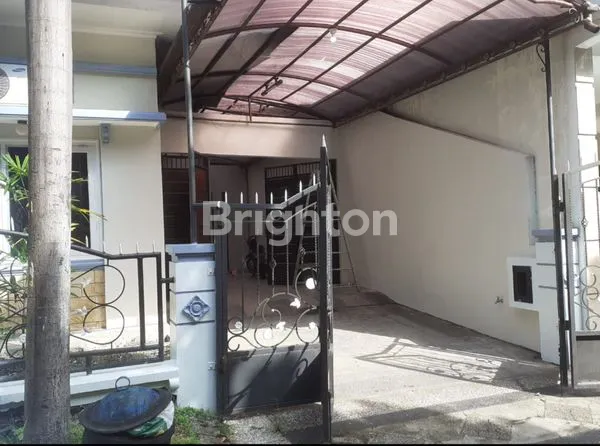 image RUMAH HOOK +2 CARPORT DI AREA TENGAH KOTA MALANG (3)
