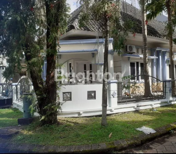 image RUMAH HOOK +2 CARPORT DI AREA TENGAH KOTA MALANG (1)