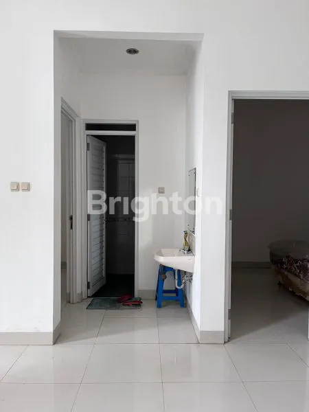 image RUMAH SIAP HUNI DI DALAM CLUSTER KOTA WISATA (8)