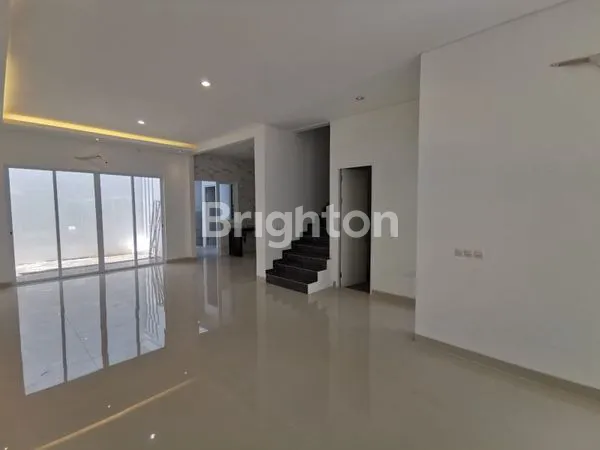 image RUMAH MEWAH 4+1 KT DI ROYAL RESIDENCE, LT 180M² (6)