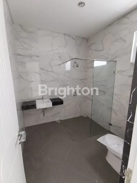 image RUMAH MEWAH 4+1 KT DI ROYAL RESIDENCE, LT 180M² (5)