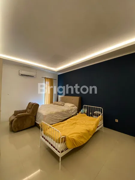 image RUMAH POSISI HOOK DI DIAMOND PARK RESIDENCE SIDOARJO (3)