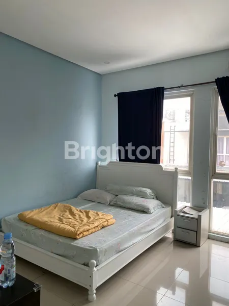 image RUMAH POSISI HOOK DI DIAMOND PARK RESIDENCE SIDOARJO (5)