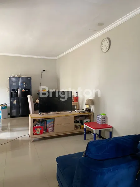 image RUMAH POSISI HOOK DI DIAMOND PARK RESIDENCE SIDOARJO (7)
