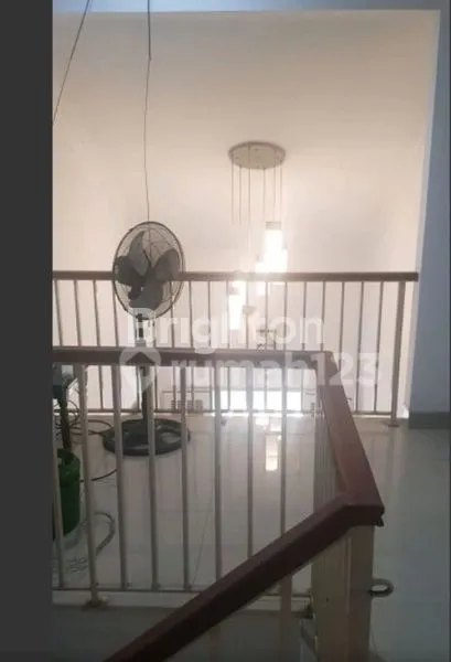 image RUMAH 2 LANTAI, 3 KAMAR, SHM DI PERUMAHAN PONDOK CIPTA (7)