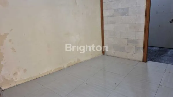 image DISEWAKAN RUKO 2 LANTAI STRATEGIS PINGGIR JALAN UTAMA BYPASS NGURAH RAI SANUR  (6)