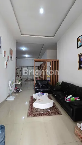 image RUMAH LEGALITAS LENGKAP (SHM + IMB) DI JL. TRITUNGGAL, PURWODADI, PANAM - GARASI 2 MOBIL. (3)