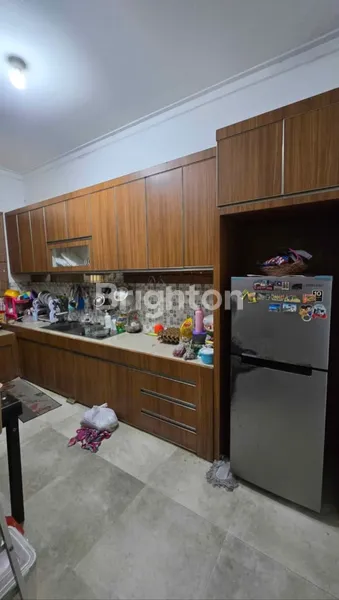 image RUMAH LEGALITAS LENGKAP (SHM + IMB) DI JL. TRITUNGGAL, PURWODADI, PANAM - GARASI 2 MOBIL. (6)