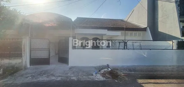 image RUMAH SIAP HUNI DEKAT CIPUTRA WORLD SURABAYA (1)