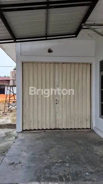 image RUMAH BESAR/ BULAT TANAH 1.000+ METER DI JANTUNG KOTA (BUKIT RAYA) - LOKASI EMAS! (2)