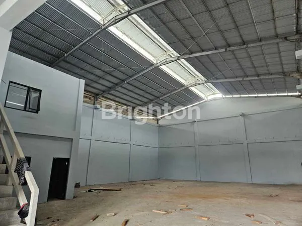 image DISEWAKAN GUDANG KM 13 PULAU BALANG BALIKPAPAN (2)