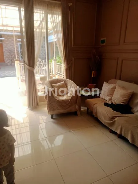 image RUMAH 2 LANTAI SIAP HUNI DI DALAM CLUSTER CISAUK TANGERANG (7)