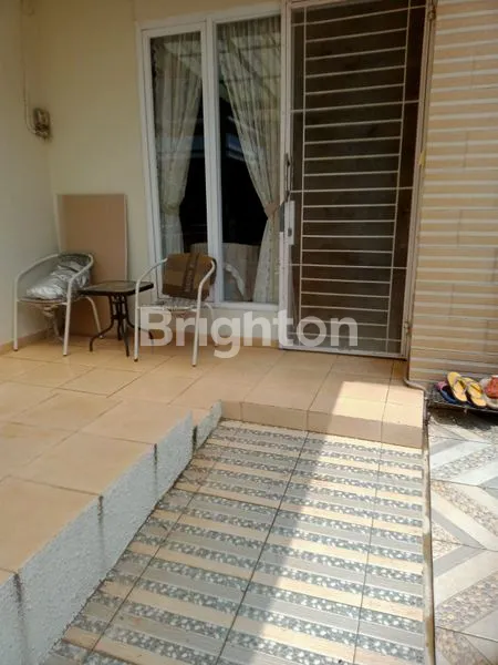image RUMAH 2 LANTAI SIAP HUNI DI DALAM CLUSTER CISAUK TANGERANG (8)