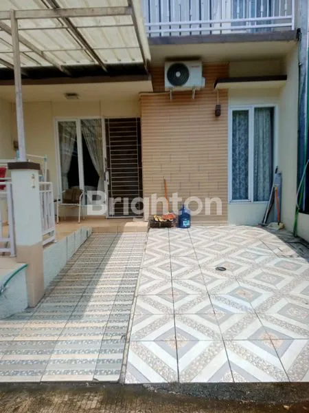 image RUMAH 2 LANTAI SIAP HUNI DI DALAM CLUSTER CISAUK TANGERANG (1)