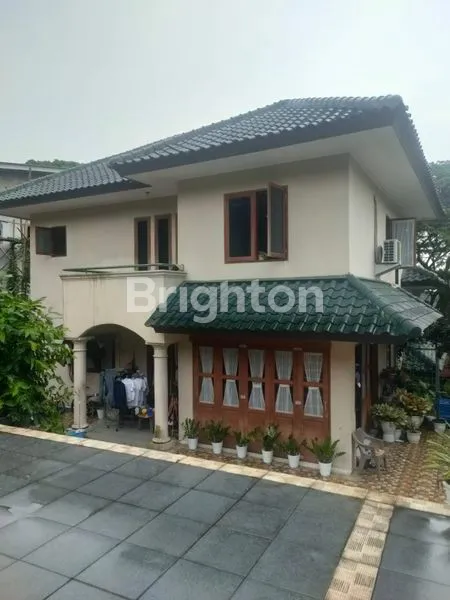 image RUMAH MEWAH 3 LANTAI HARGA MURAH DI CLUSTER GOLF MEDITERANIA SENTUL CITY (2)