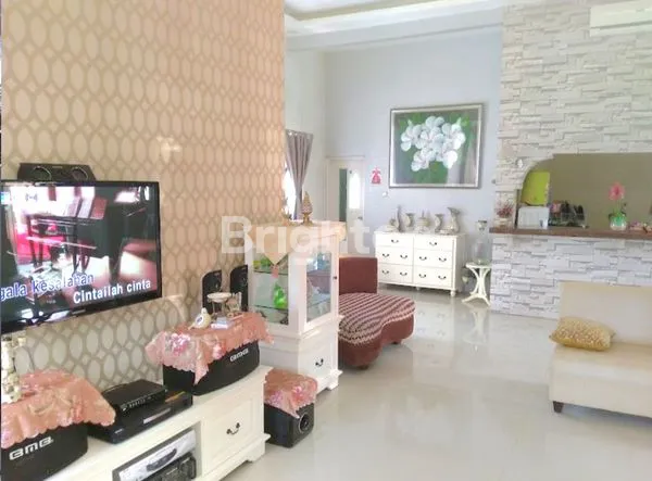 image VILLA EKSKLUSIF DI KADUNGORA GARUT, KOLAM RENANG & SHM (5)