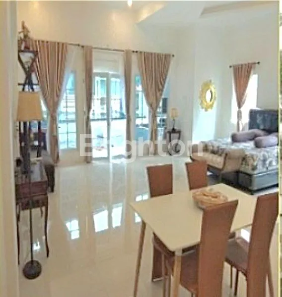 image VILLA EKSKLUSIF DI KADUNGORA GARUT, KOLAM RENANG & SHM (4)