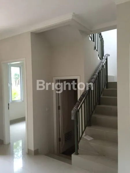 image RUMAH DI SEWA KAN SIAP HUNI GADING SERPONG TANGERANG (3)