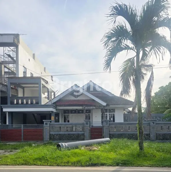 image RUMAH STRATEGIS, TENGAH KOTA, LINGKUNGAN NYAMAN (1)