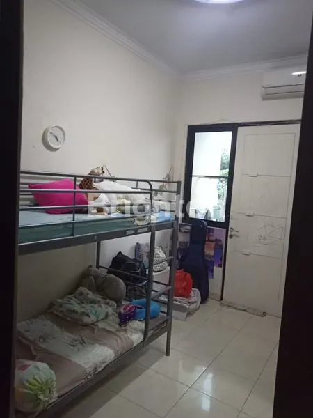 image RUMAH SIAP HUNI DI KOMPLEKS NYAMAN METRO PERMATA (4)