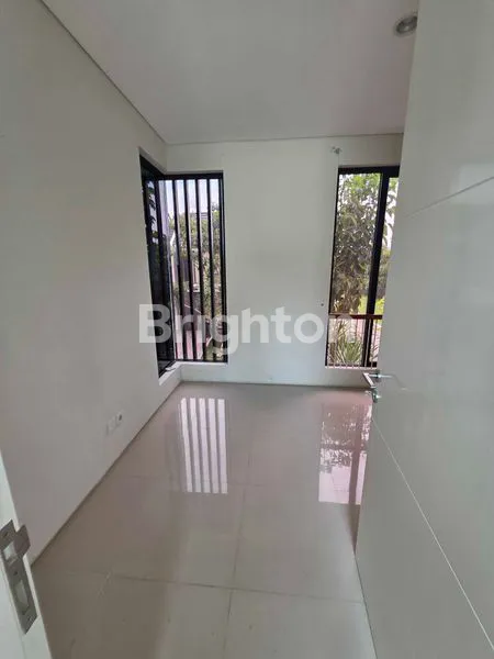 image DISEWAKAN RUMAH NORTWEST 2 LANTAI (4)