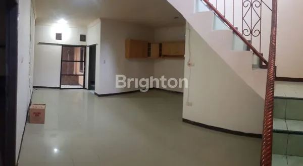 image RUMAH 2LT, TENGAH KOTA, LINGKUNGAN NYAMAN \UD83C\UDF3F (2)