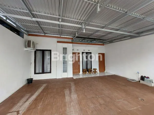 RUMAH KOMPLEK DI SEWA CEPAT